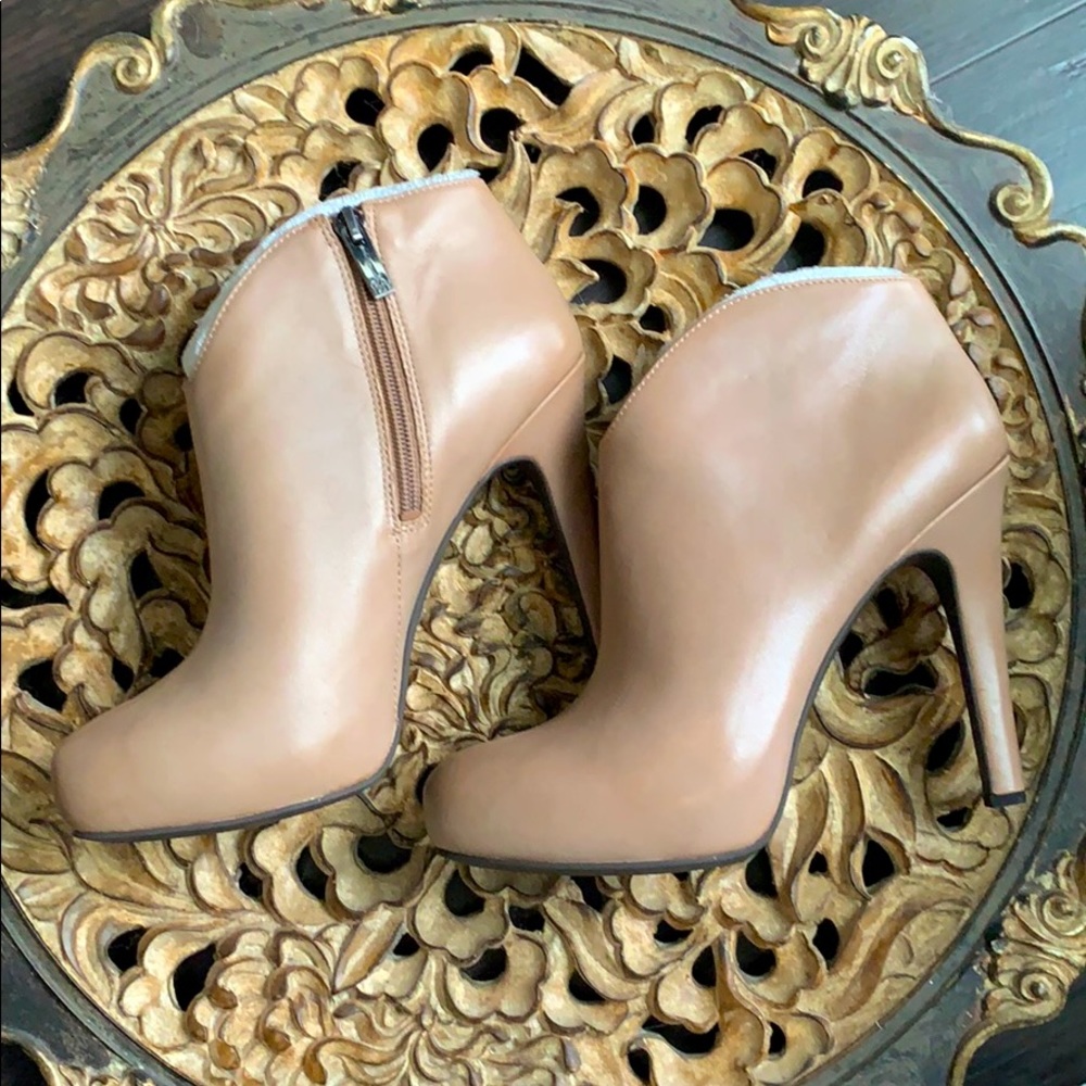 Tan Heeled Booties